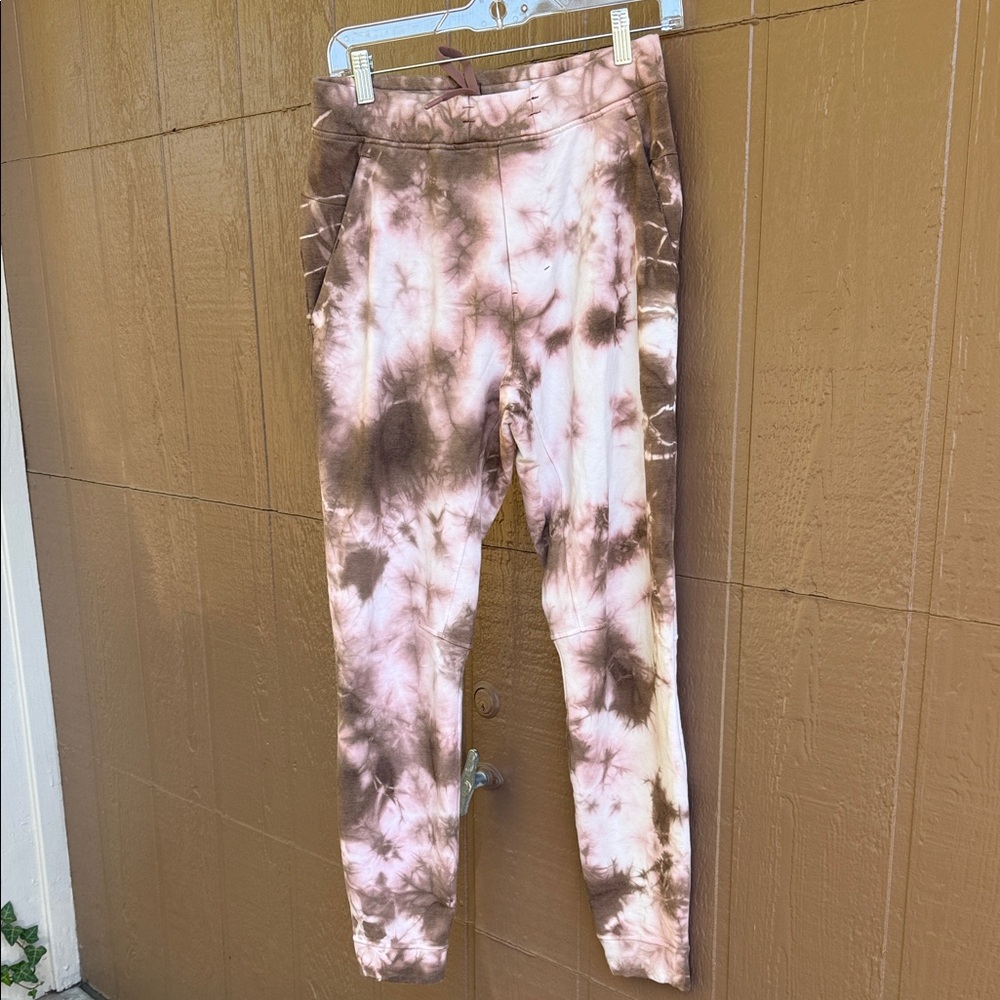 Lululemon Sweats